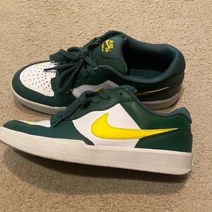 Nike White and Yellow SB force 58 Green Sneakers